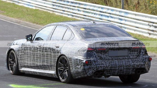Автоновини: BMW M5 2027 отримає дизайн Neue Klasse і новий салон