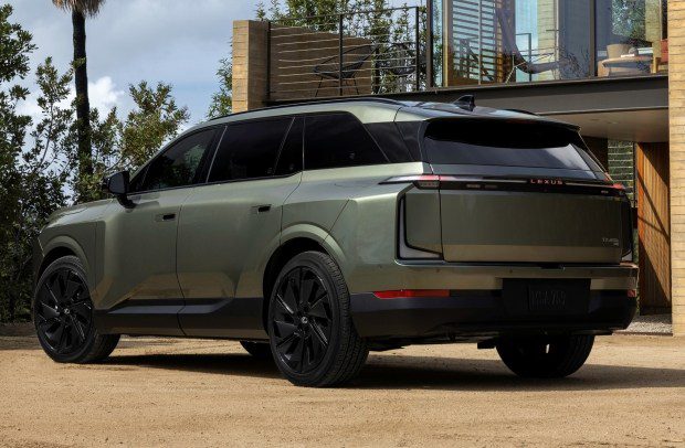 Автоновини: Lexus назвав ціни на свій перший трирядний електрокросовер