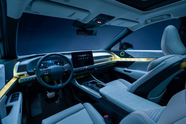 Автоновини: Lexus назвав ціни на свій перший трирядний електрокросовер