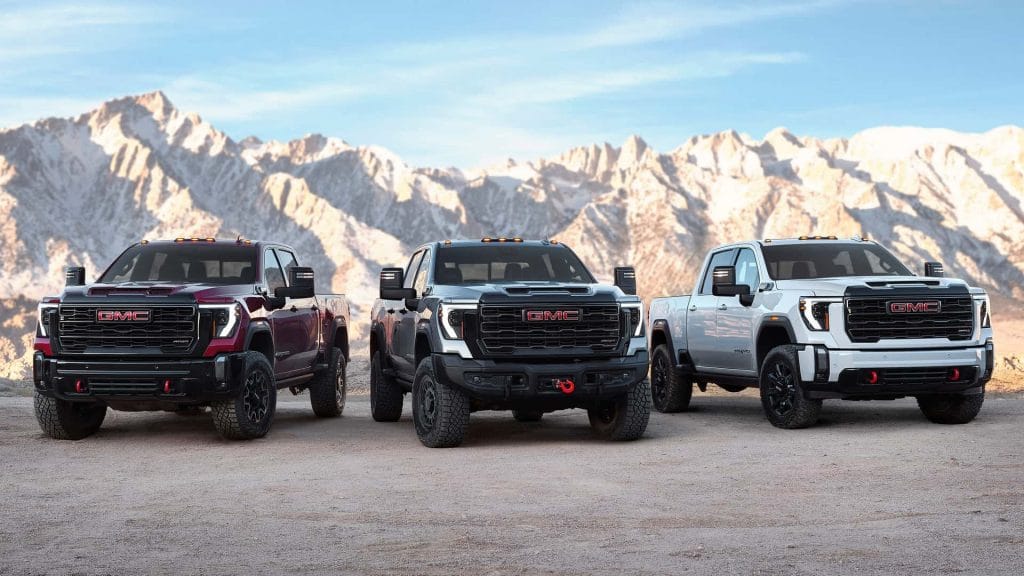 General Motors знову відгукує пікапі: проблеми із задніми дверима не дають покою