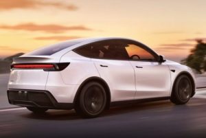 Tesla Model Y отримала оновлення: стильніше, швидше, далі!