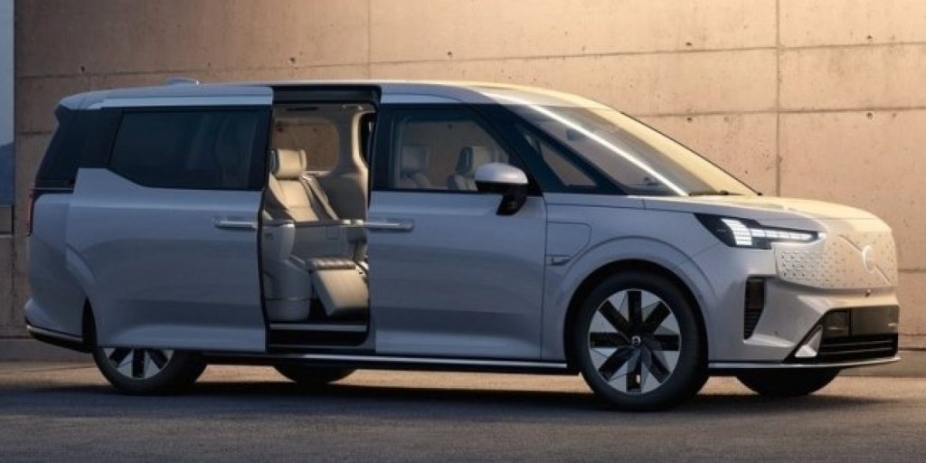 Volvo EM90: розкішний електромінівен, який так і не дістався Європи