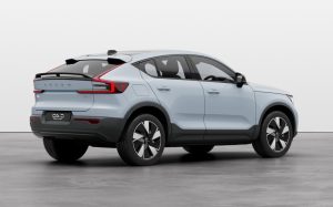 Volvo перейменовує електрокари та ставить C40 Recharge на паузу