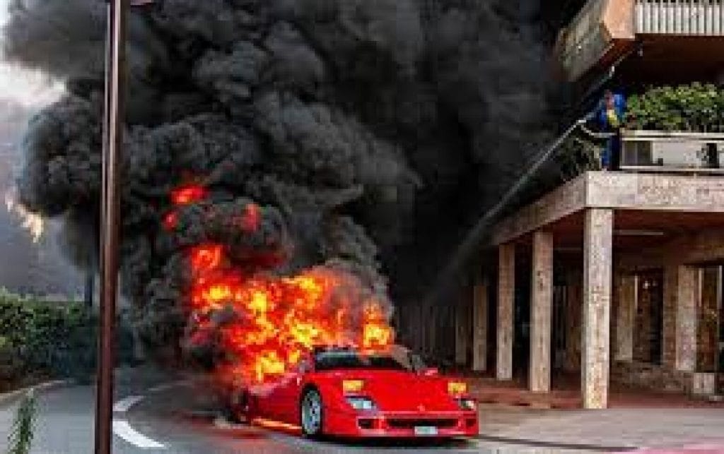 В Монако розбили легендарний Ferrari F40 (відео)