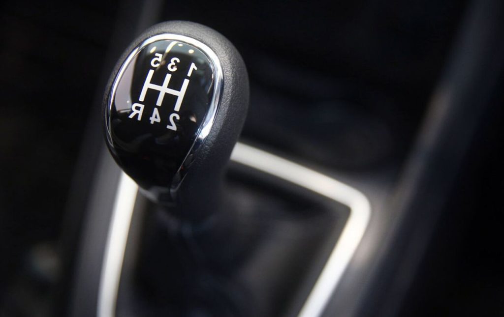 Огляд ринку автомобілів з механічною коробкою передач у США за 2024 рік