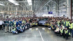 Оновлений електрокросовер Tesla Model Y сходить з конвеєра 