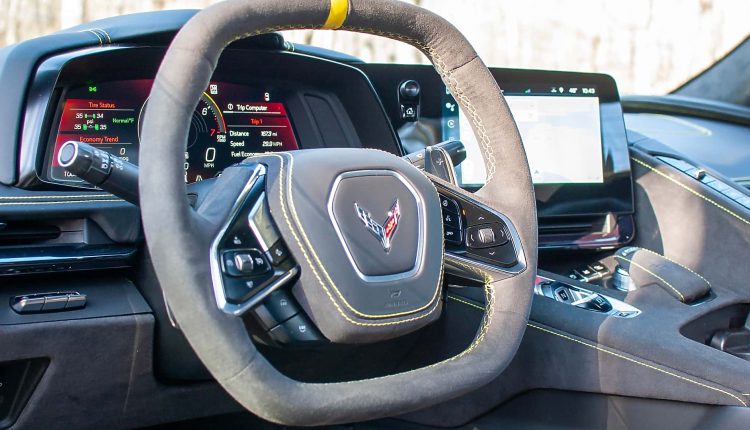 2025 chevrolet corvette stingray convertible review (3)