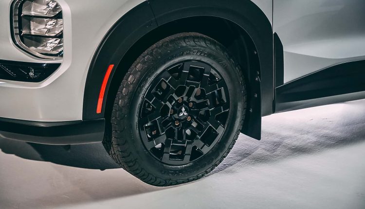 2025 mitsubishi outlander trail edition (1)