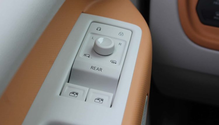 2025 volkswagen id.buzz first drive review (4)