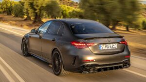 Mercedes-Benz готує новий двигун для моделі AMG C43 та C63