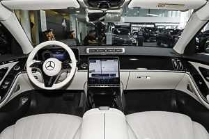 Mercedes представив флагманський гібрид S-Class PHEV 2026
