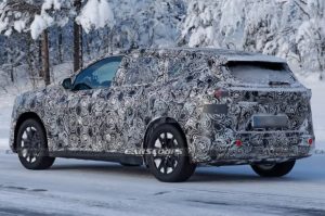 Свіжі автоновини: БМВ повністю переробляє компактний кросовер iX1